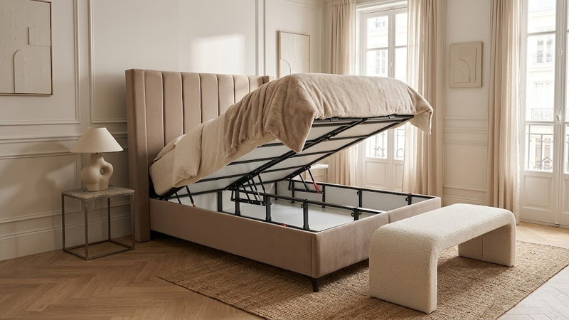 Lit Coffre Marseille – Velours, Coffre Intégré, 140/160x200 cm - Détail revêtement et pieds