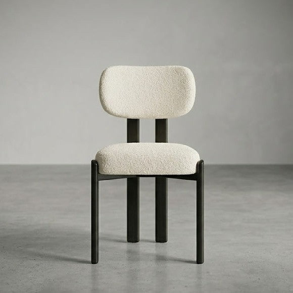 chaise-hera-beige-clair-pieds-noir